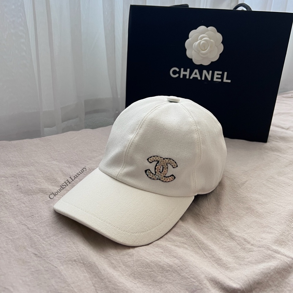 Auth Chanel Classic White Denim Sequin CC Logo Baseball Cap Hat - One Size